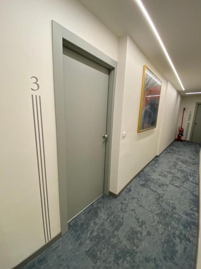 Foresteria Dansi Varese Ngoại thất bức ảnh